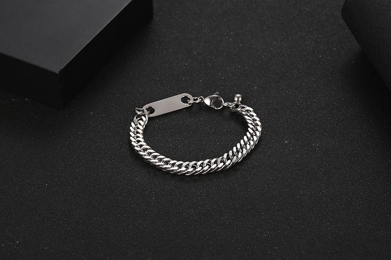 Titanium Steel Fashion Simple Men's And Women's Cuban Chain Accessories display picture 2