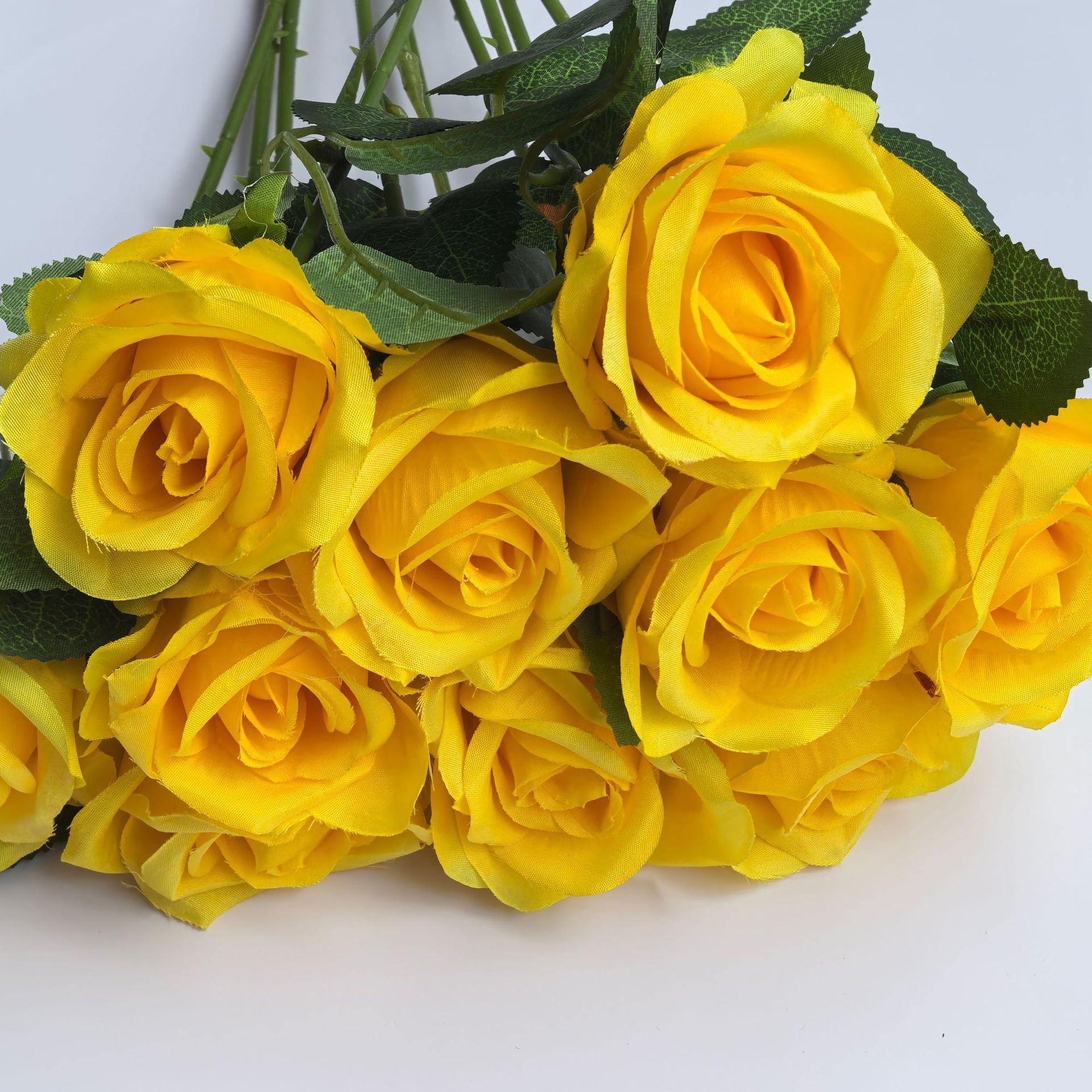 Simulación de flores de rosa única rosa de San Valentín boda en el hogar flores falsas flores artificiales sensación de tela de terciopelo rosa