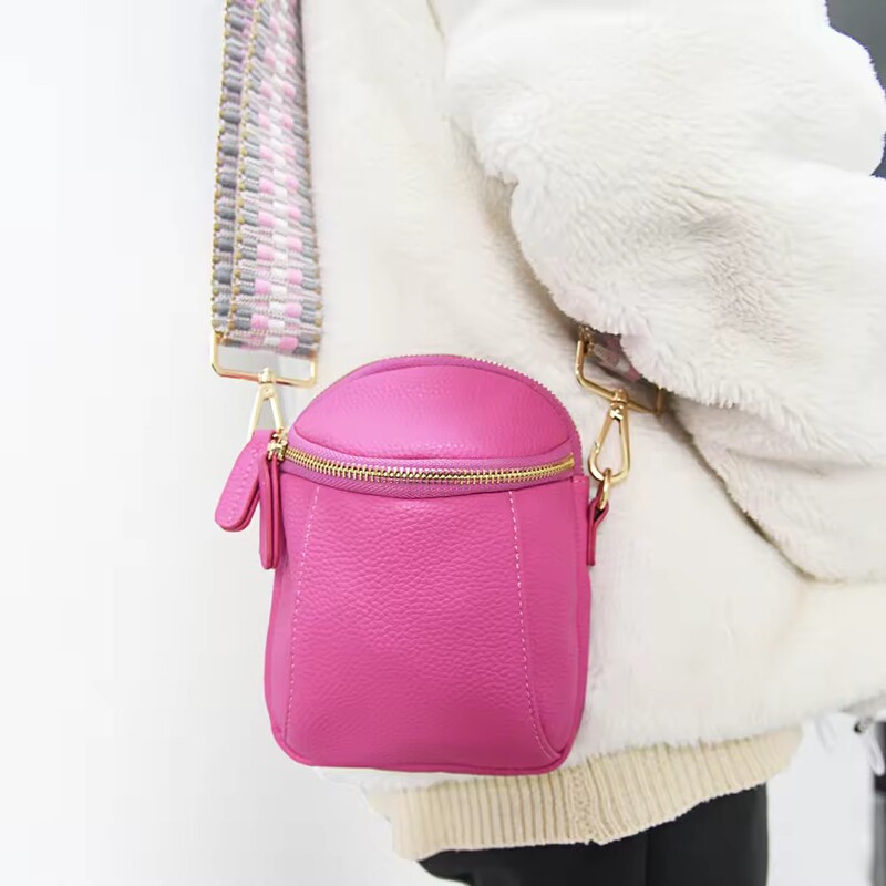 2025 New Fashion Street Style Vegan Leather Phone Bag Women's Crossbody Bag Apple iPhone Shoulder Bag
