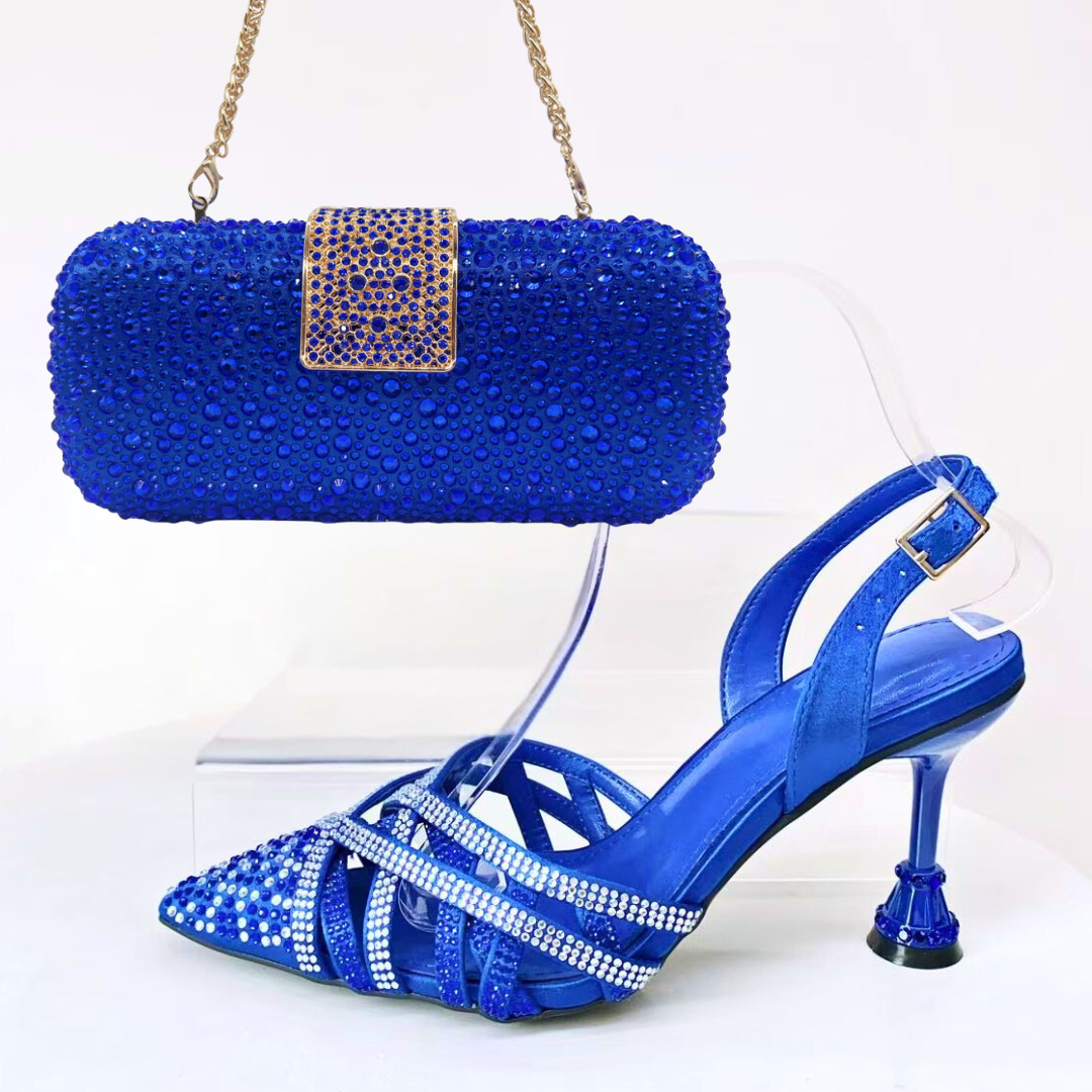 Selección estricta de zapatos de diseño italiano, nuevas sandalias de tacón alto, banquete de boda, zapatos de mujer de diamante de punta