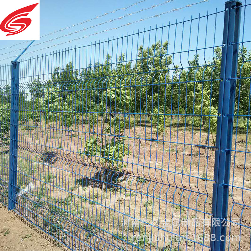 平顶山护栏网厂小区园区防护网景区公路隔离网桃型柱护栏