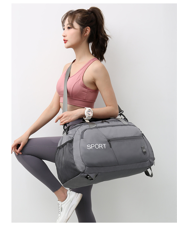 Unisex Oxford Cloth Solid Color Basic Oval Zipper Travel Bag Mountaineering Bag display picture 1