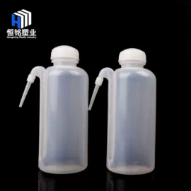 量筒、量杯;试剂瓶;塑料瓶、壶