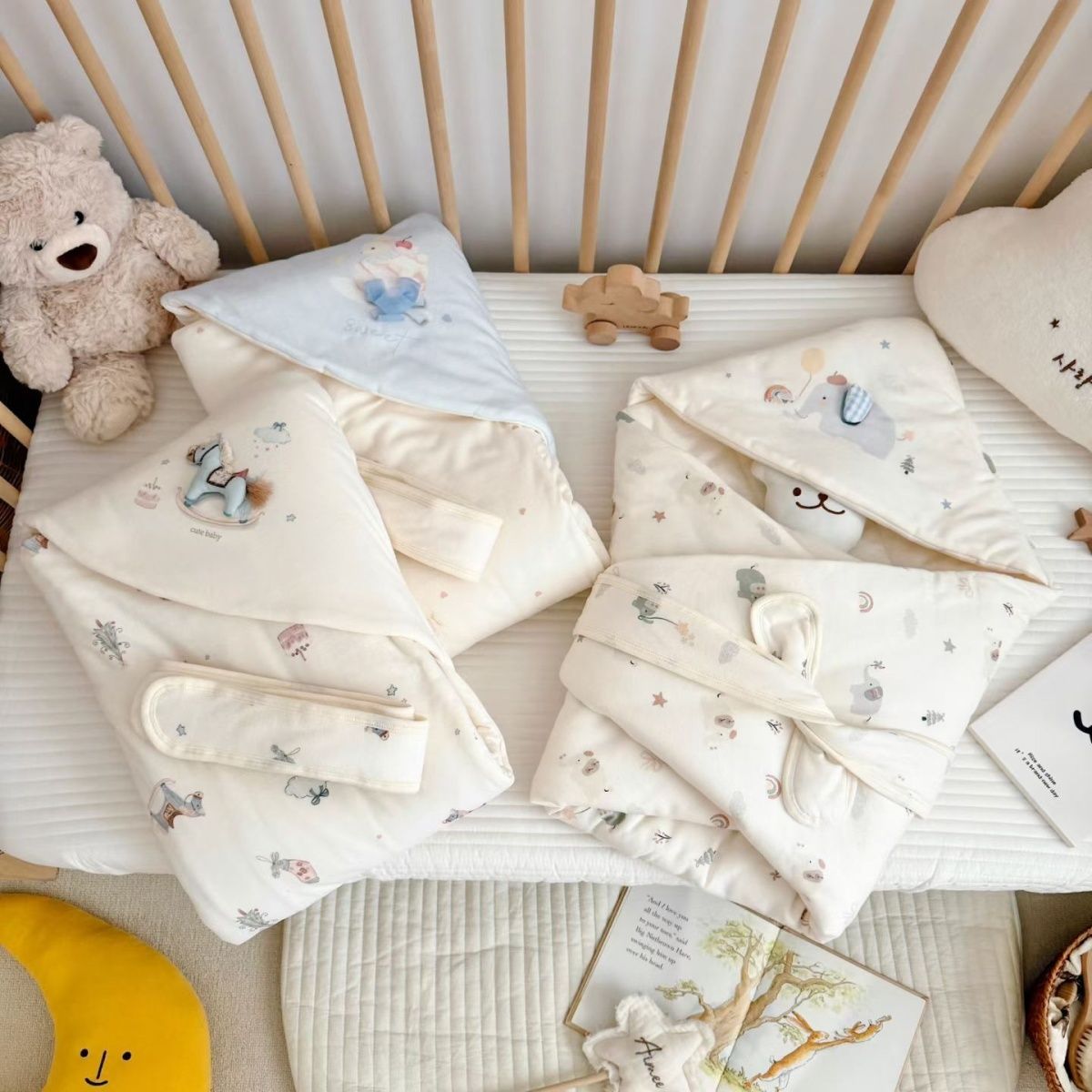 Yake Newborn Pure Cotton Swaddle Blanket, All-Season Model, Baby Room Special, Class A, Comfortable and Soft, with Hood for Outdoors