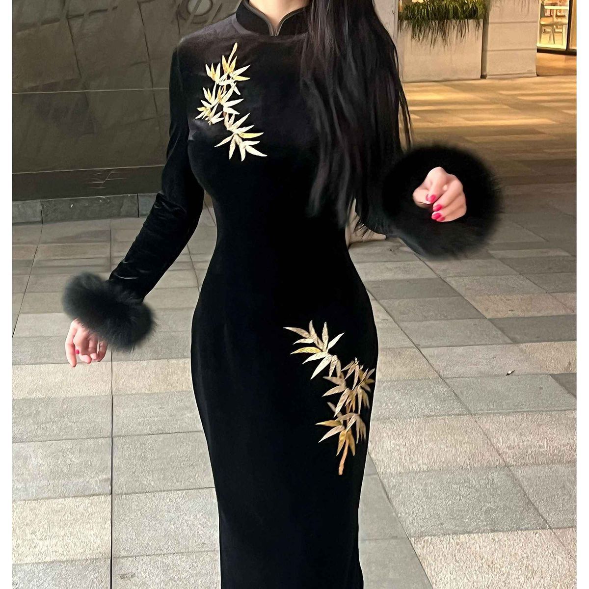 Retro style 2024 winter new Chinese style high sense super temperament Mao Mao sleeve cheongsam skirt [long sleeve golden bamboo]]