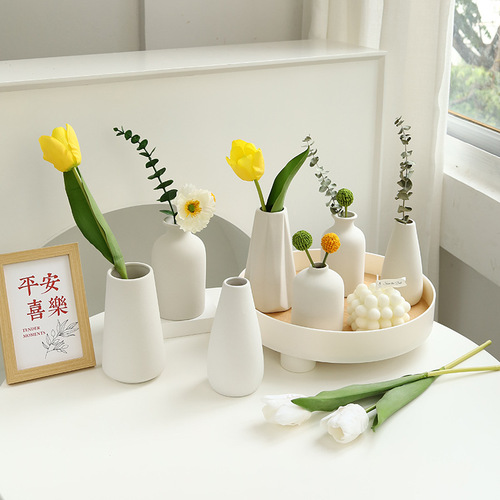Nordic simple frosted ceramic vase small rough ceramic round bottle Japanese creative home furnishings retro pastoral crafts