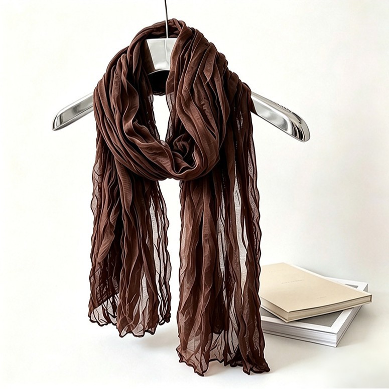 Ethnic-style silk scarf for women, wasteland-style linen pleated gradient headscarf, desert pose for stylish girls, neck scarf and shawl wholesale