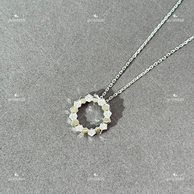 高バージョン Shangmei 新しいハニカム CNC 六角形ドリルネックレス女性のための 925 スターリングシルバーハイエンドライト高級鎖骨チェーン|undefined