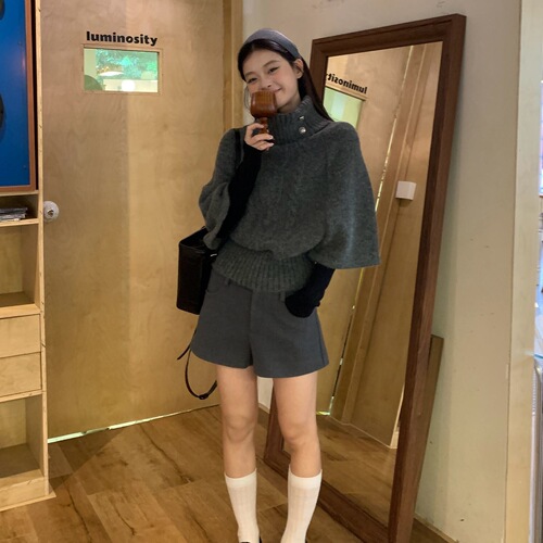 Bat-sleeve top gray twist turtleneck sweater for women's autumn and winter bat-sleeves short Korean lazy knit