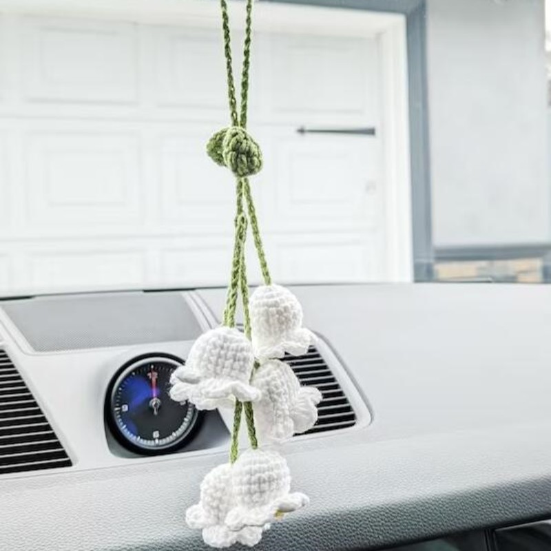 10g Weight Hand-crocheted Chlorophytum Potted Yarn Car Rearview Mirror Creative Ornament