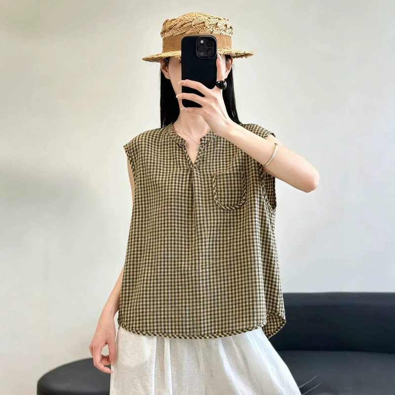2026 Summer New Style Simple Plaid Patchwork Pocket Shirt Loose Round Neck Pullover Inner Top for Women