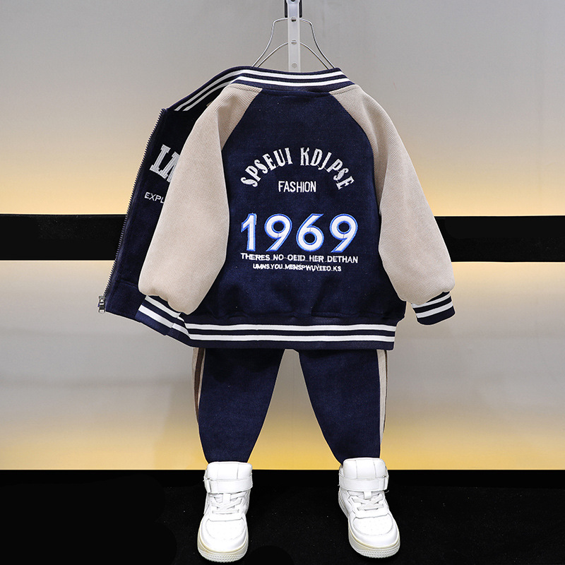 6380 Traje deportivo de otoño para niños 2025 nuevo estilo fresco y guapo ropa casual de otoño para bebés de dos piezas primavera y otoño para niños