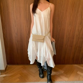 女式针织衫;女式T恤;半身裙