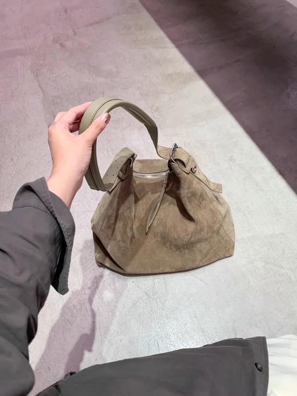 网红同款25年秋冬新款hobo单肩斜跨包麂皮绒大容量托特女包|undefined