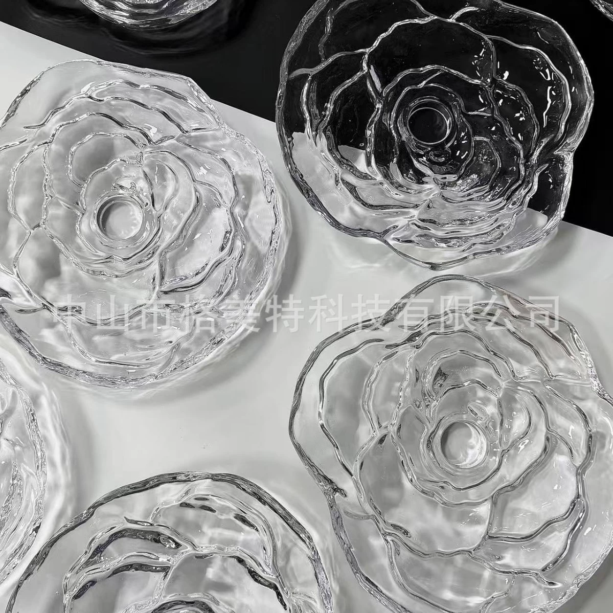 Ультра-белое розовое стекло, итальянский угловой стол, стеклянная мебель, украшение для дома, простой материал бокового стола