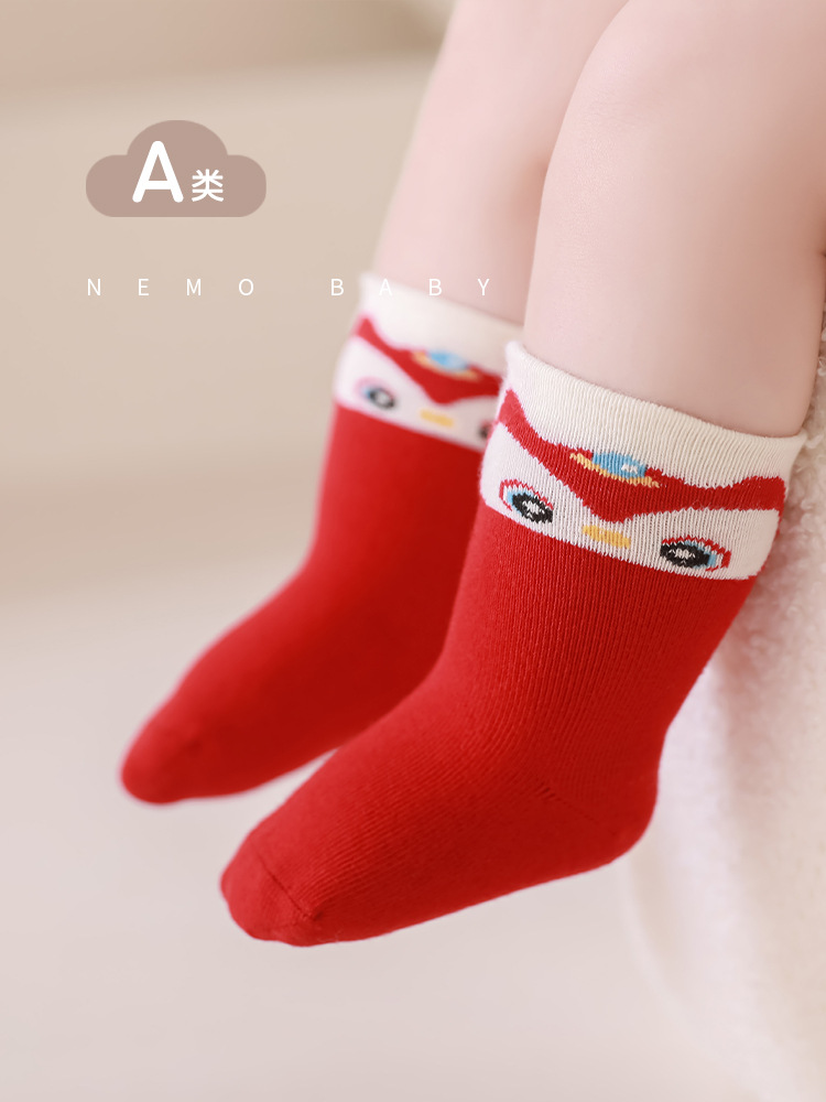 2024 otoño y invierno nuevos productos bebés Año Nuevo calcetines rojos Año Nuevo bebés recién nacidos aniversario calcetines de luna llena