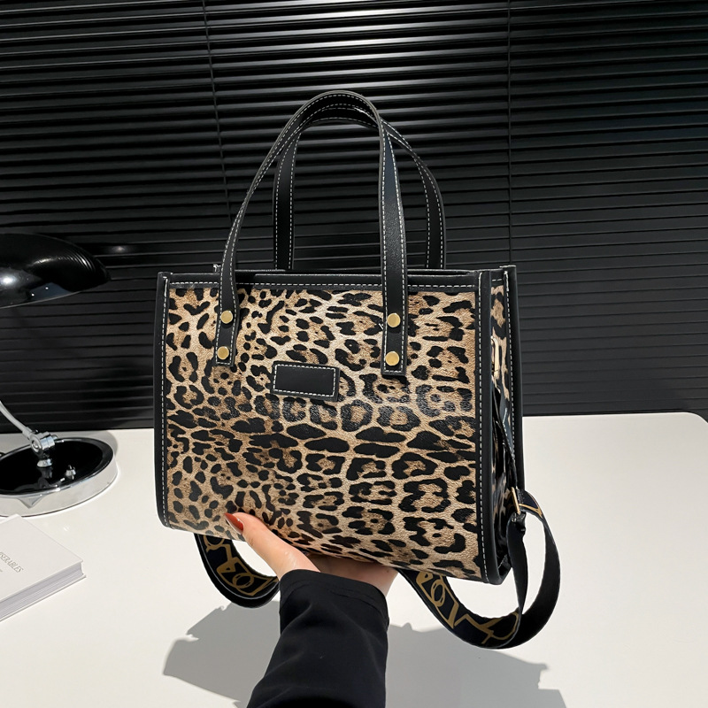 Otoño popular impresión leopardo bolso de gran capacidad para mujeres 2024 nuevo viaje bolsa de hombro bolso universitario bolsa de mano