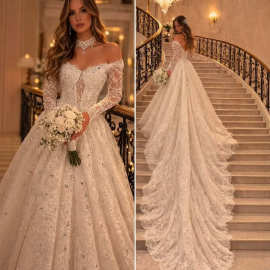 法式一字肩蕾丝婚纱透视长袖重工钉珠大蓬裙超长拖尾宫廷教堂礼服