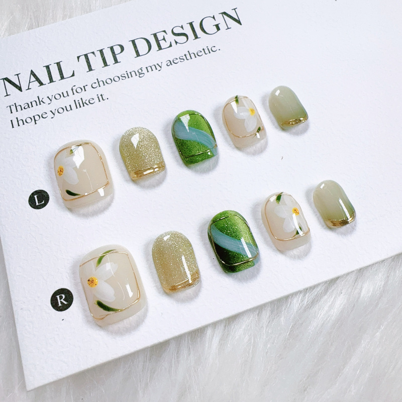 Pure White Hand-Painted Cat-Eye Gilt Manicure, Classic Cat-Eye Spring and Summer Wearable Nails, High-Quality Nail Pieces Wholesale