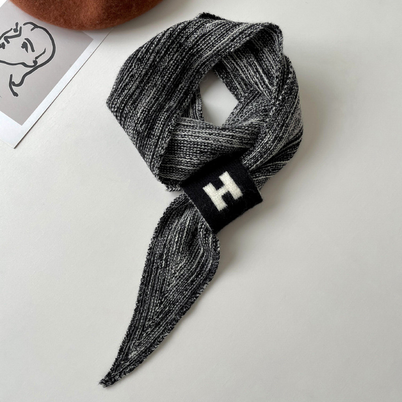 Lana de punto pequeña bufanda para las mujeres otoño e invierno estilo coreano versátil perezoso Cruz engrosada caliente cuello protección bufanda oído toalla