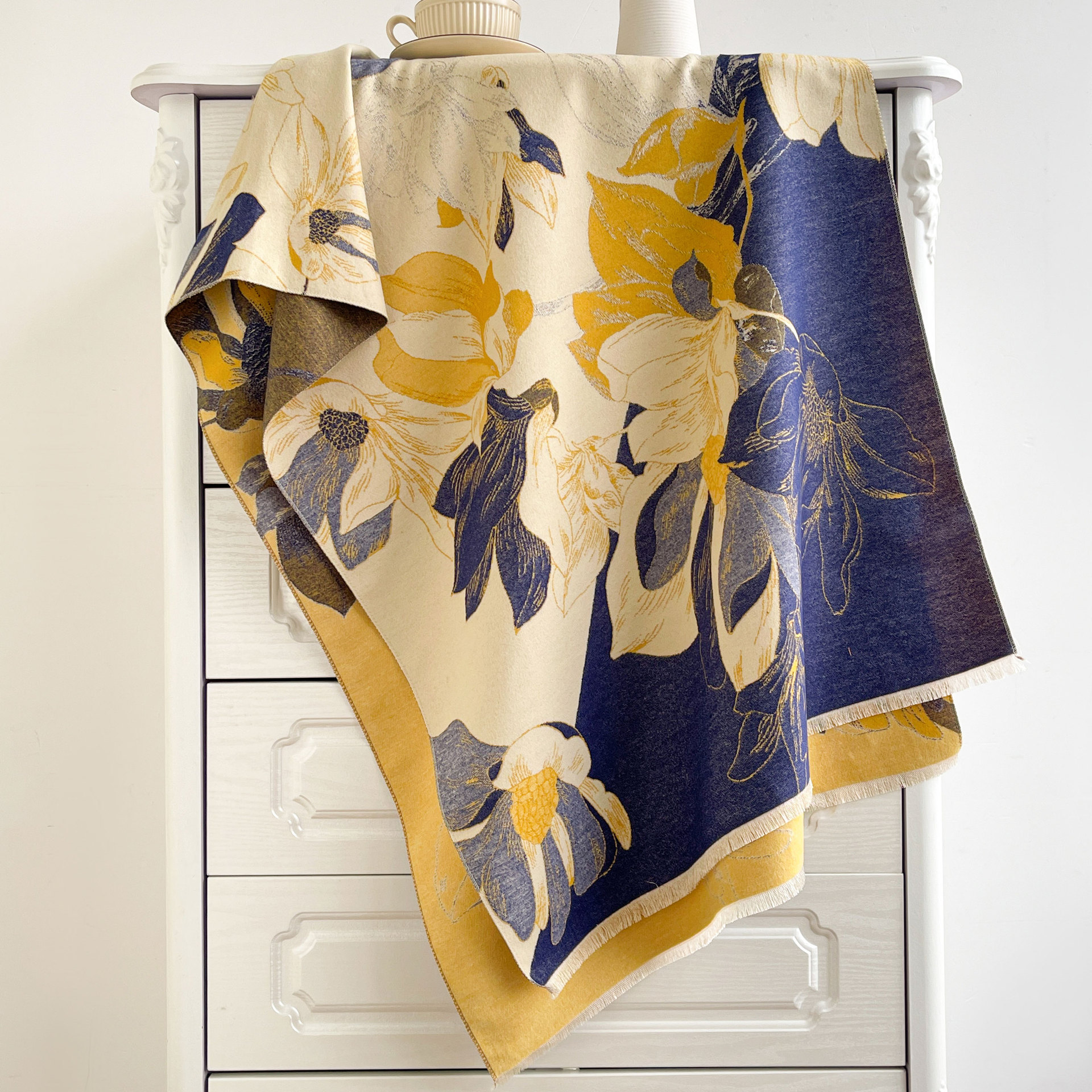 Nuevo jacquard de alta calidad bufandas de cachemira de invierno mujeres dobles lados calentamiento buñuelo de cuello universal chapa grueso estilo coreano