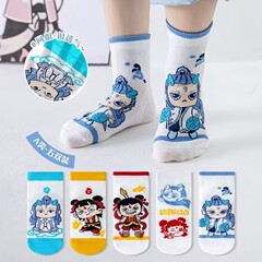 男の子の靴下夏の薄いメッシュ靴下春と秋の学生ミッドチューブソックス国民的ファッション漫画消臭吸汗性靴下卸売