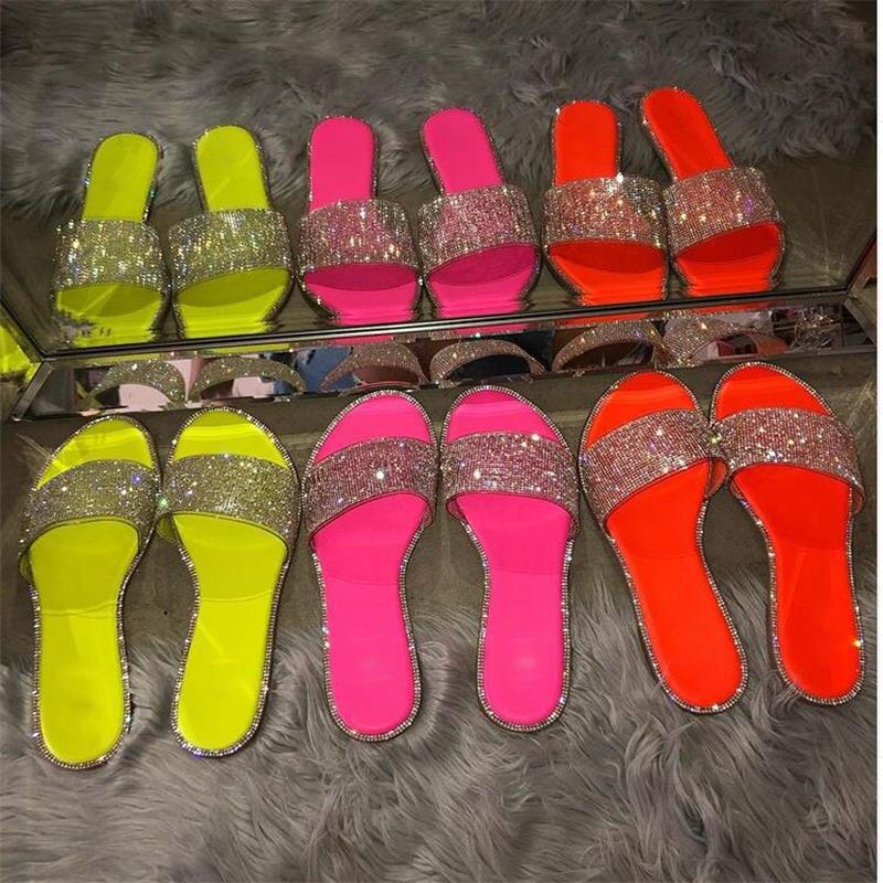 In the summer of 2021, cross-border bestsellers are popular women's shoes: diamond snake-patterned large-sized sandals, multi-color flat one-shoulder flip-flops for women full figure