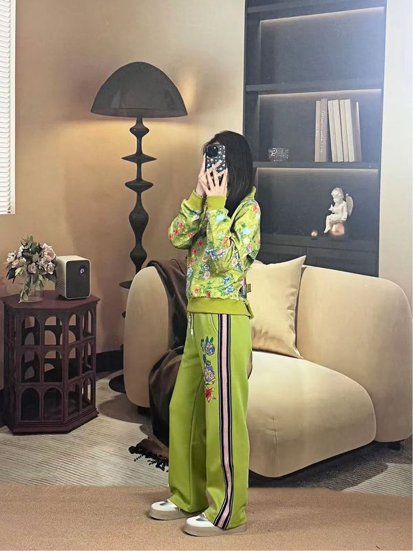 秋冬季休闲套装时尚女装高级感上班通勤女装俩件套鲜花图案运动装|undefined