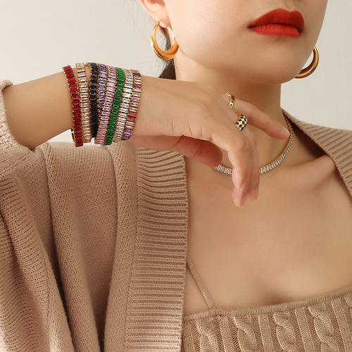 European and American-style solid-color vintage jewelry set featuring sparkling cubic zirconia accents—elegant necklace and bracelet combo, available directly from the manufacturer with dropshipping options.