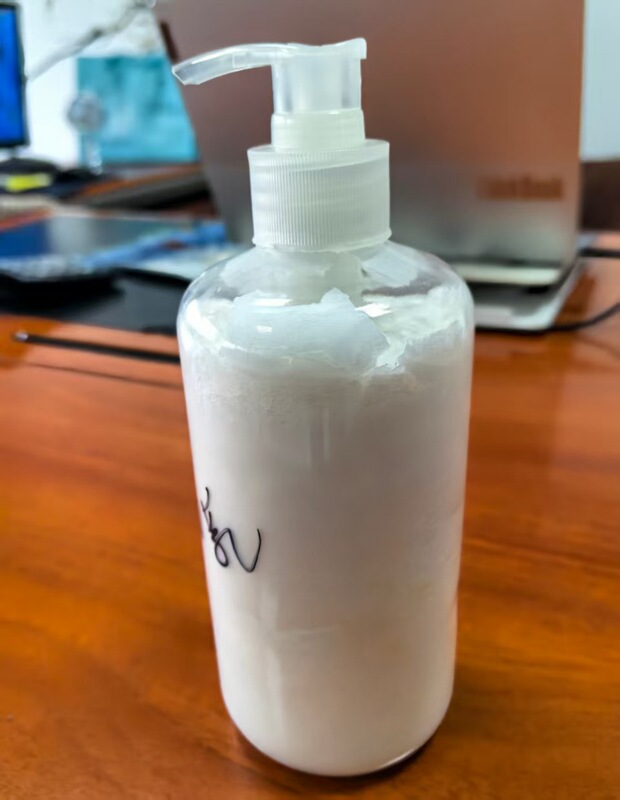 アミノ酸深層洗顔料広州化粧品メーカーは裸の服を加工することができます。|undefined
