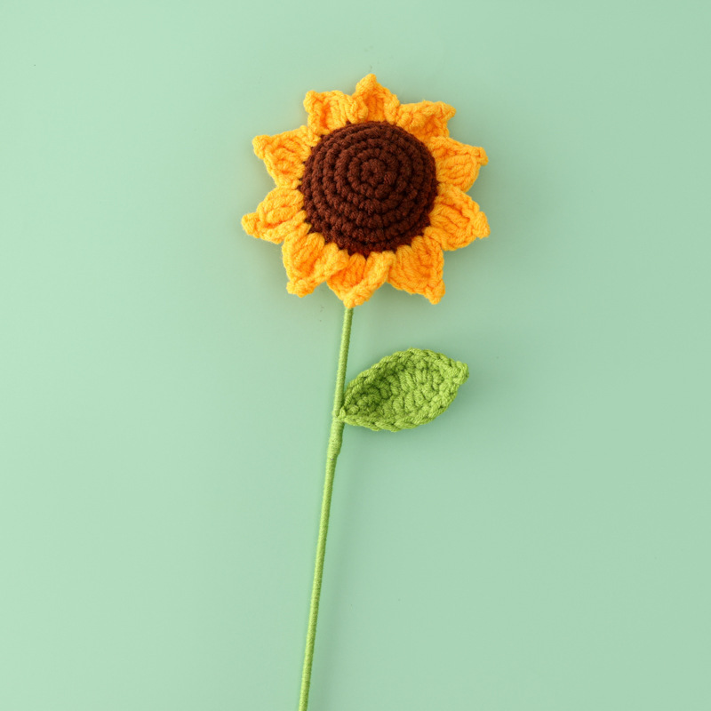 ヒマワリの一本の完成品は5本の糸のかぎ針の花束の材料を編みます。|undefined