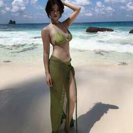 2026叛绿色显白性感辣妹比基尼纯欲风小胸渔网长裙度假泳衣女
