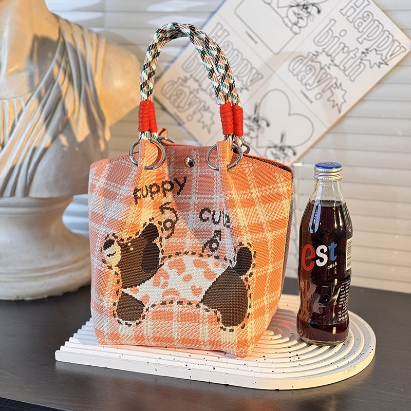 ニットハンドバッグ、ニッチデザインバケットバッグ、トートバッグ、ハンドバッグ、カジュアルで多用途なショルダーバッグ、ニットポータブルバッグ