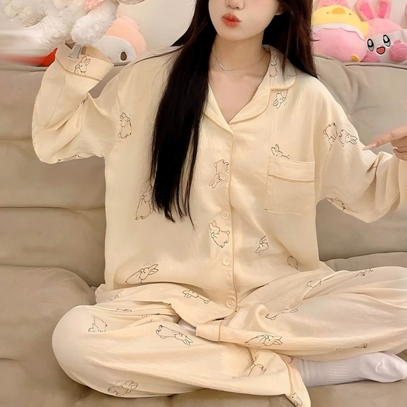 이중 긴 구름 면 흰 토끼