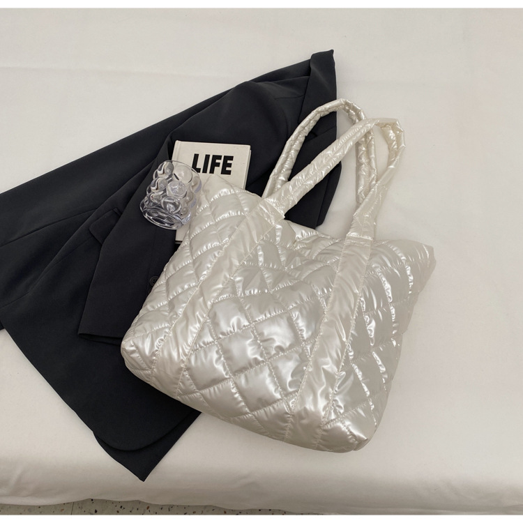 Nuova borsa da donna di grande capacità, alla moda e semplice, monospalla, borsa da ascella, borsa da viaggio versatile a forma di diamante, borsa tote a mano_voghion.com