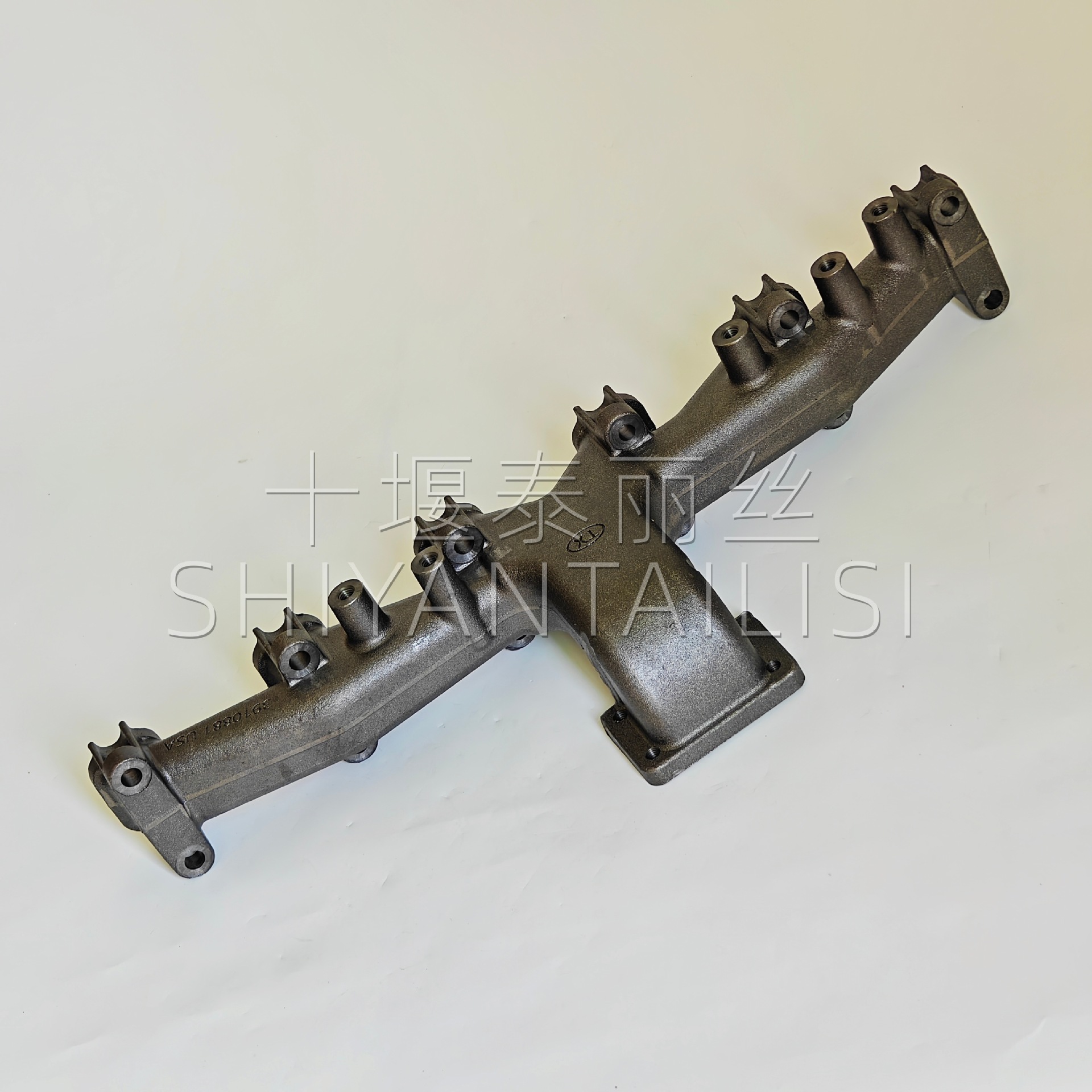 3906660 exhaust manifold is suitable for Cummins 6BT5.9 diesel engine exhaust pipe
