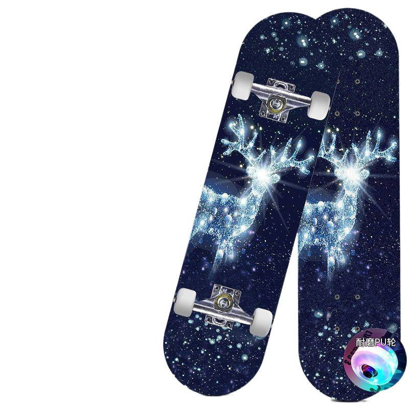 Skateboard profesional para principiantes adultos niñas niños adolescentes adultos cepillo de calles de cuatro ruedas doble overturning scooter estudiantes