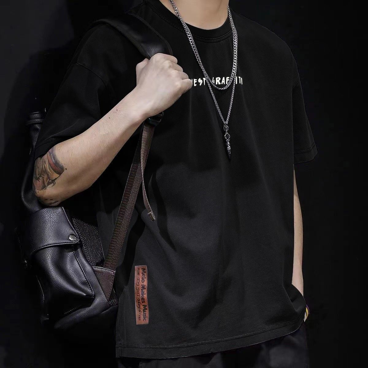 Moda americana japonesa y coreana marca de moda media manga estilo nostálgico retro manga corta camiseta de los hombres de verano suelto de negocios cuello redondo