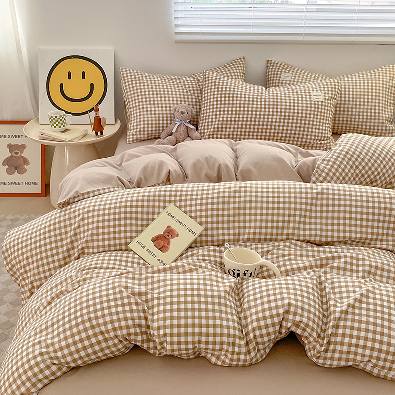 Cama de cuatro piezas A clase madre y bebé dormir desnudos ropa de cama de algodón lavado con agua cubierta cama dormitorio cama de tres piezas