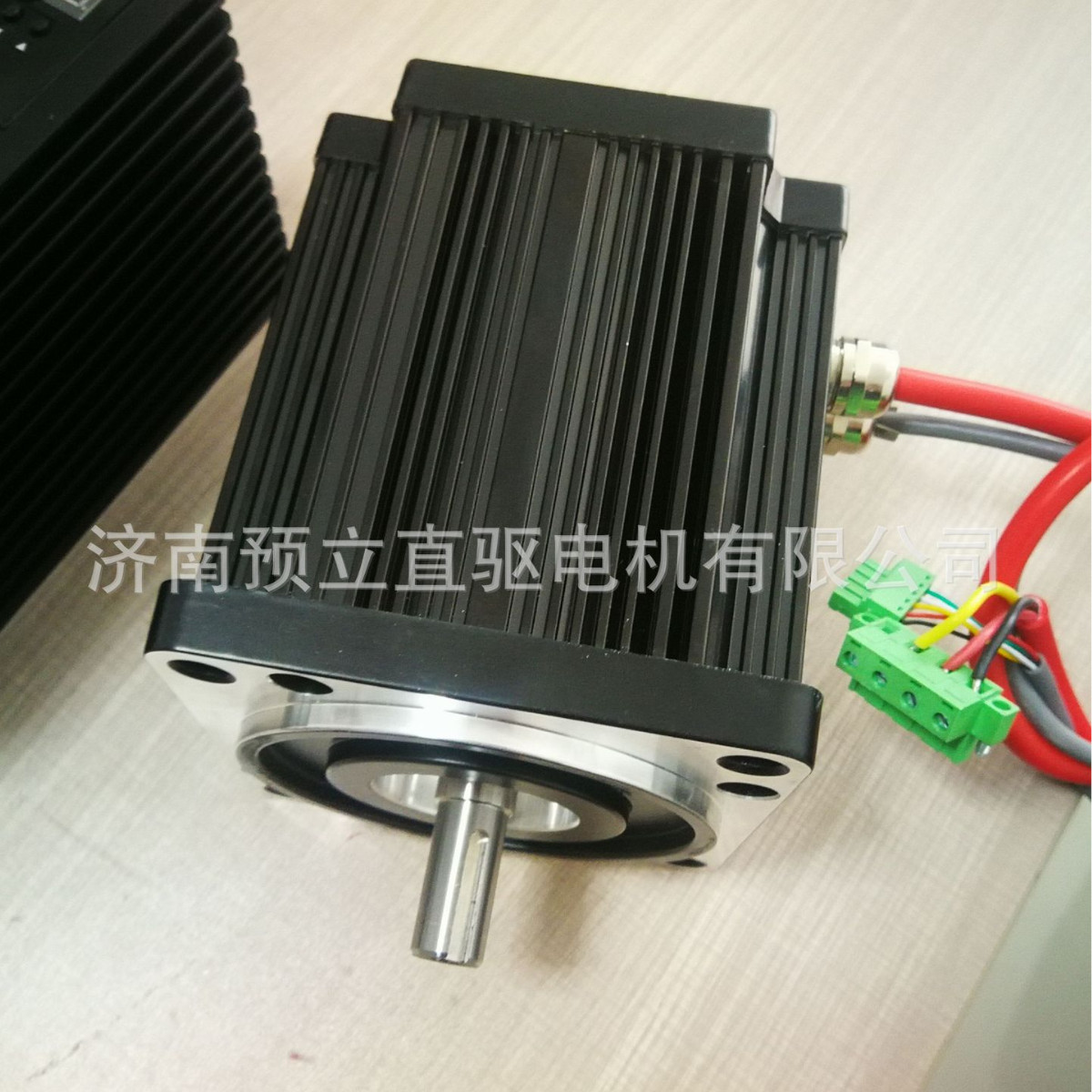 300V直流伺服电机，17位单圈，16位多圈绝对值编码器