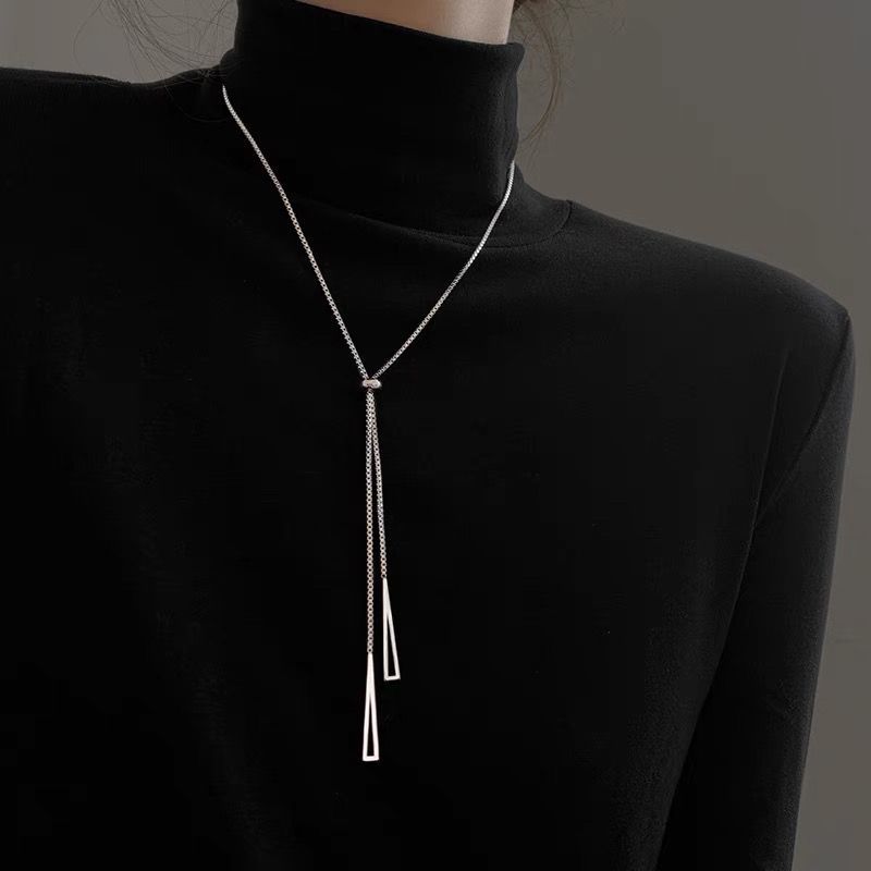 Estilo coreano INS de doble capa apilada Luz de lujo nicho diseño sentido Otoño e Invierno suéter collar nuevo suéter cadena Accesorios