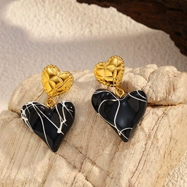 项链;耳环;戒指