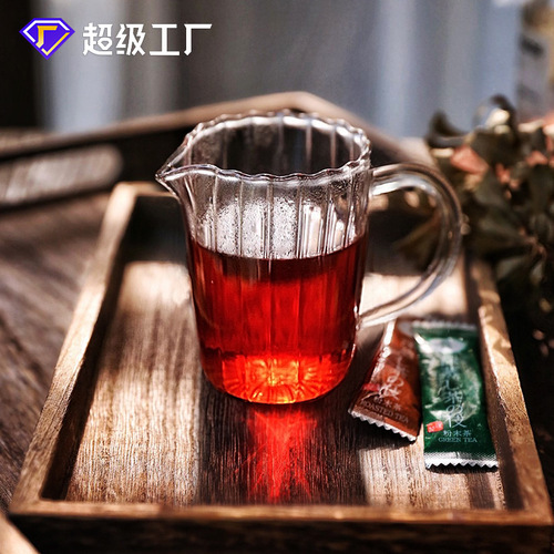 Japanese-style minimalist striped mini milk pitcher, serving jug, milk can, tea divider, heat-resistant glass cup with spout, dessert cup