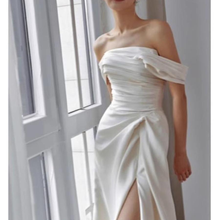 Nuevo Vestido de Noche Blanco de Satén con Hombros Descubiertos, Transparente, Simple y Elegante, con Abertura y Cola de Pez para Banquetes y Fotografía de Viajes 2025