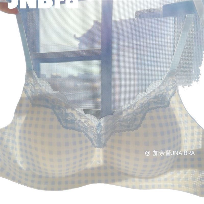 小凉风蕾丝 无痕内衣女大胸显小胸聚拢冰丝无钢圈薄款一体式文胸|undefined