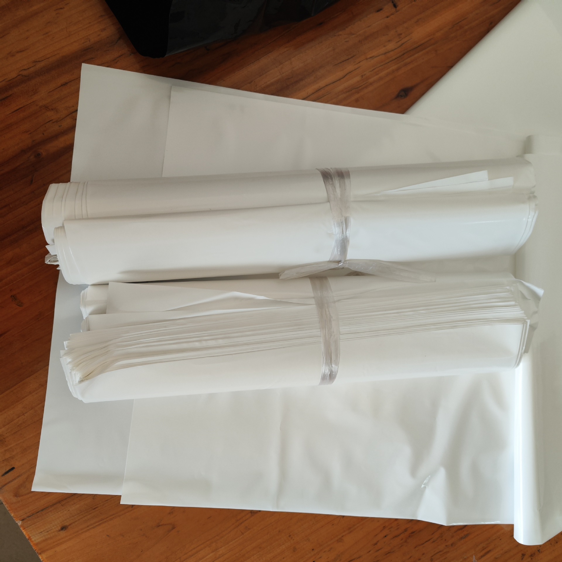 批发pe平口袋奶白平口袋pe白色自粘袋 分切白色pe单张膜