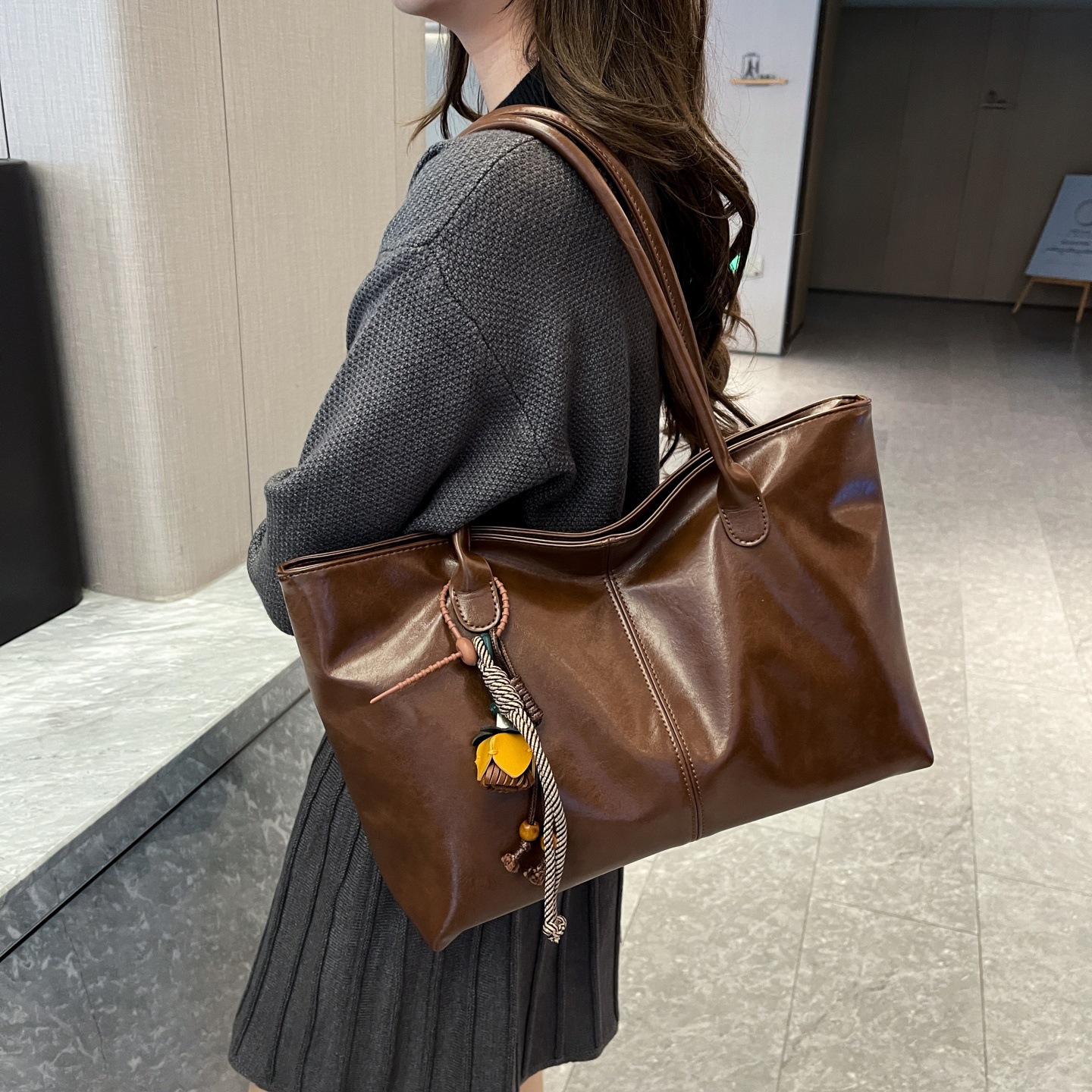 Nuova borsa da donna vintage transfrontaliera di grande capacità, borsa sottobraccio versatile e alla moda, borsa da donna di nicchia di alta gamma_voghion.com