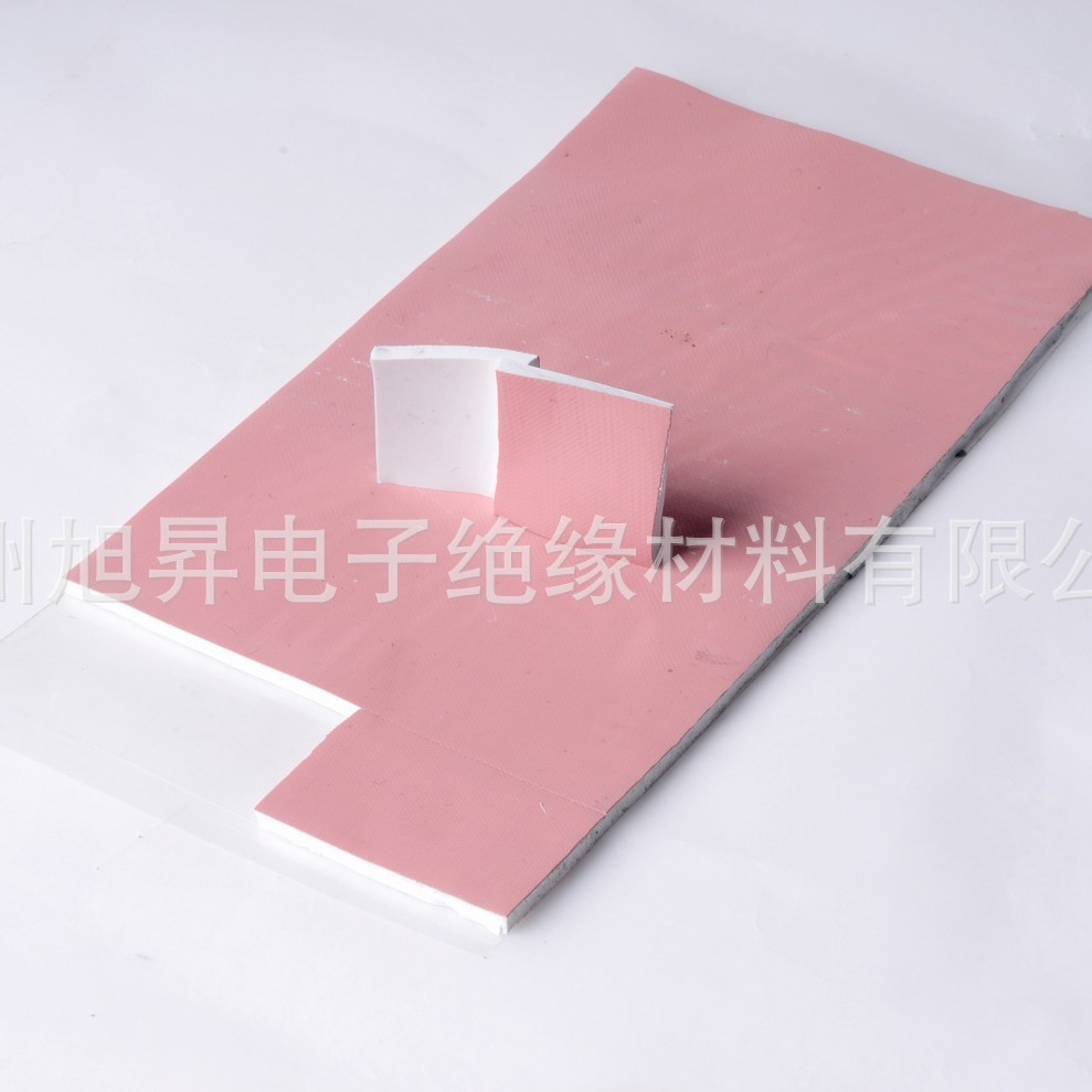 批发各种厚度规格导热软硅胶垫散热片3MM*200MM*400MM防水