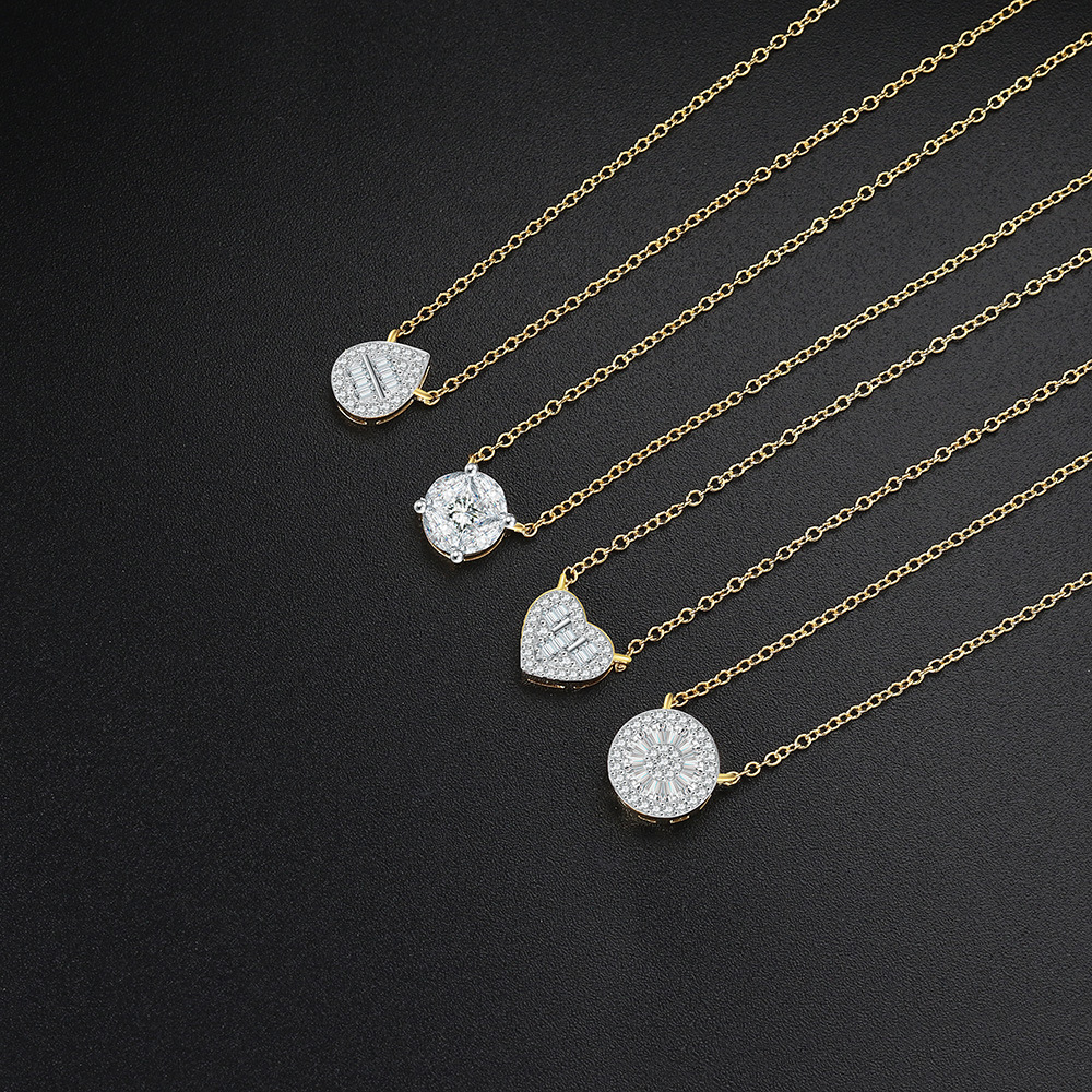 Fashion Round Copper Rhinestone Pendant Necklace