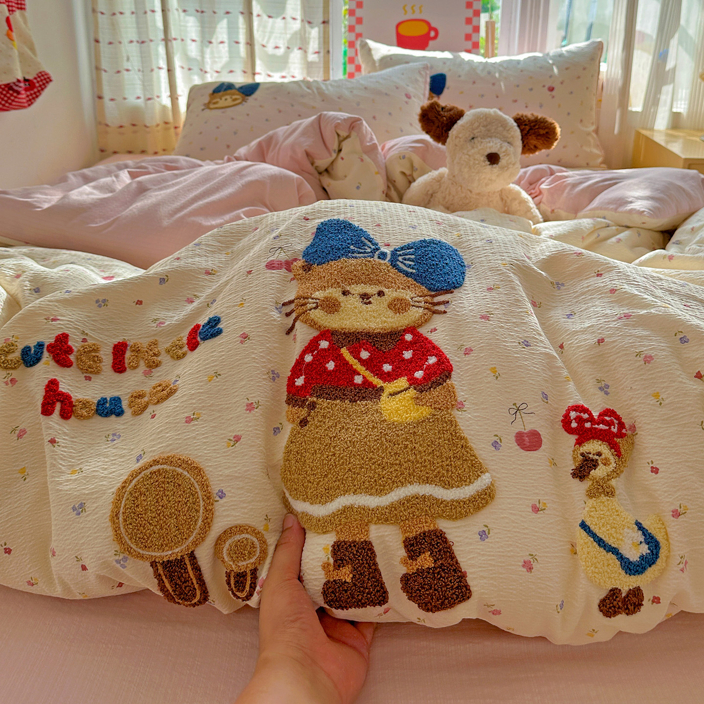 Madre y bebé clase A toallas de dormir desnudas bordadas de algodón puro cuatro piezas de cama sábanas super suaves cubierta cama dormitorio Kasa tres cuatro piezas de conjunto